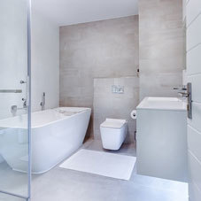 Bild: Ein mittleres Badezimmer (6 - 10 m²)